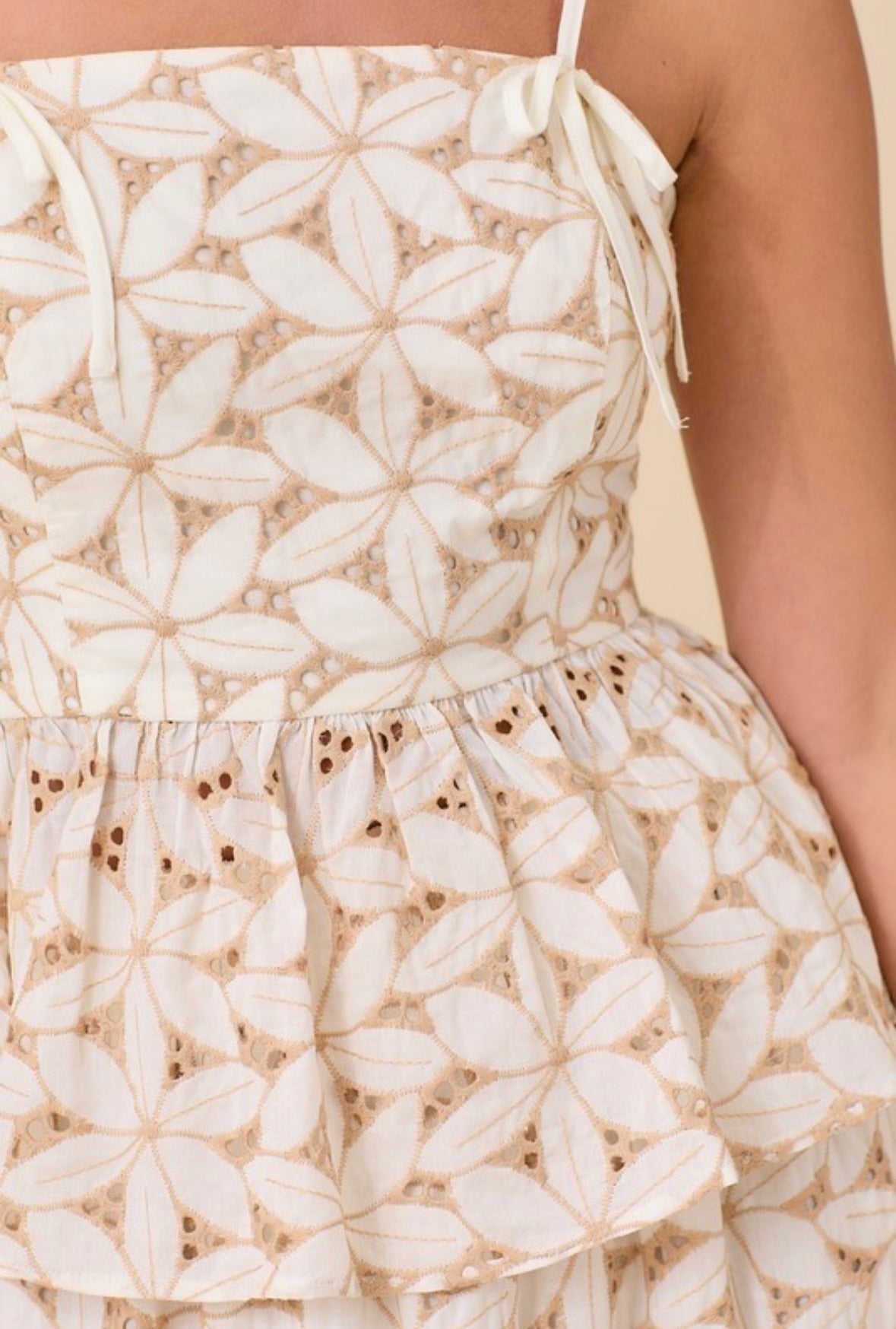 Floral Eyelet Pelpum Tank